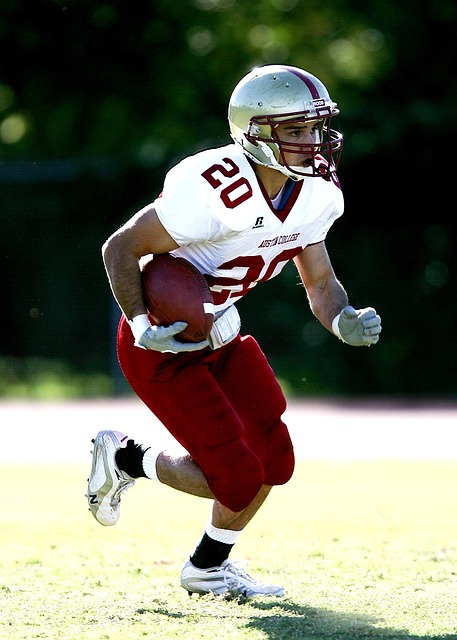 如今他把目 如今他把目